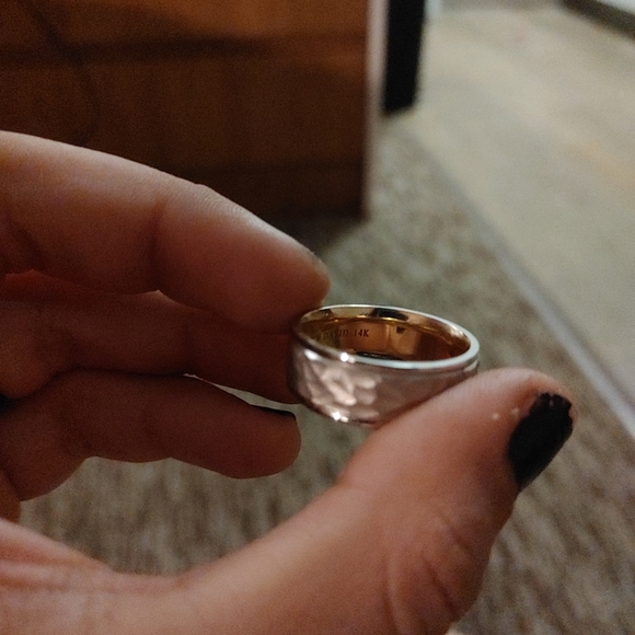 Ring - Picture 2 of 3